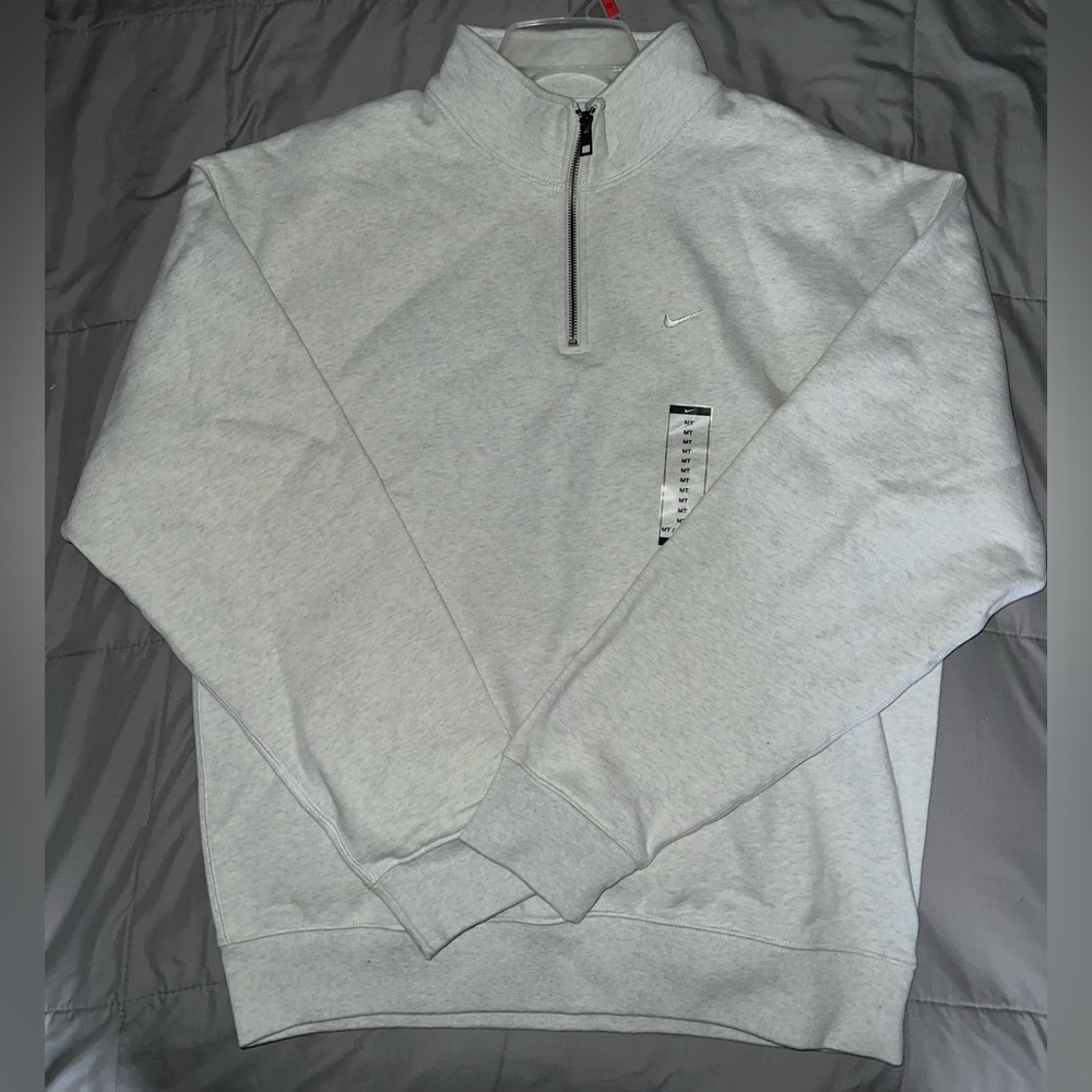Nike Solo Swoosh Sweatshirt Size M Tall Men's 1/4-Zip Top DQ5209-051